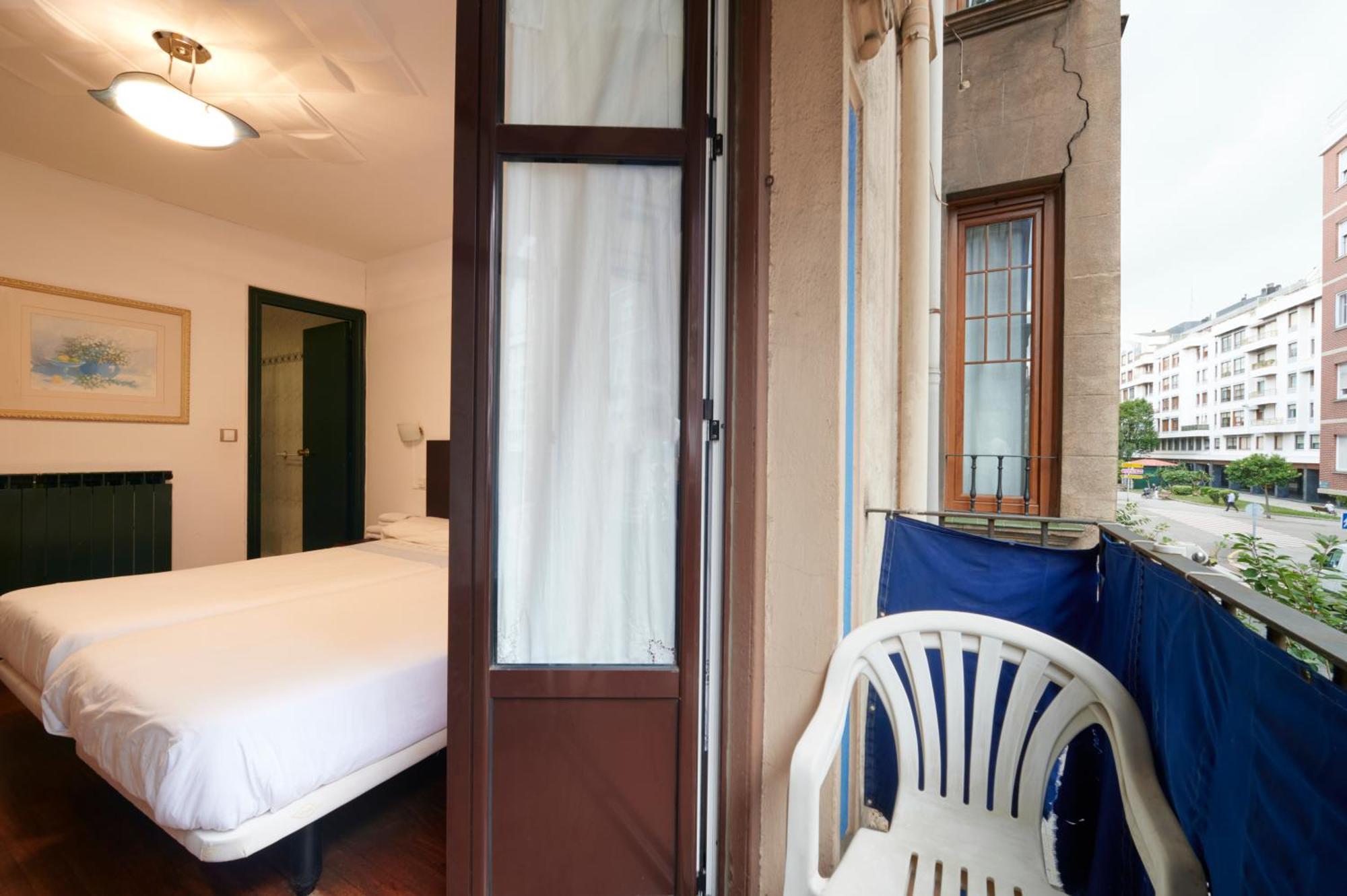 Pension Areeta Portugalete Bagian luar foto